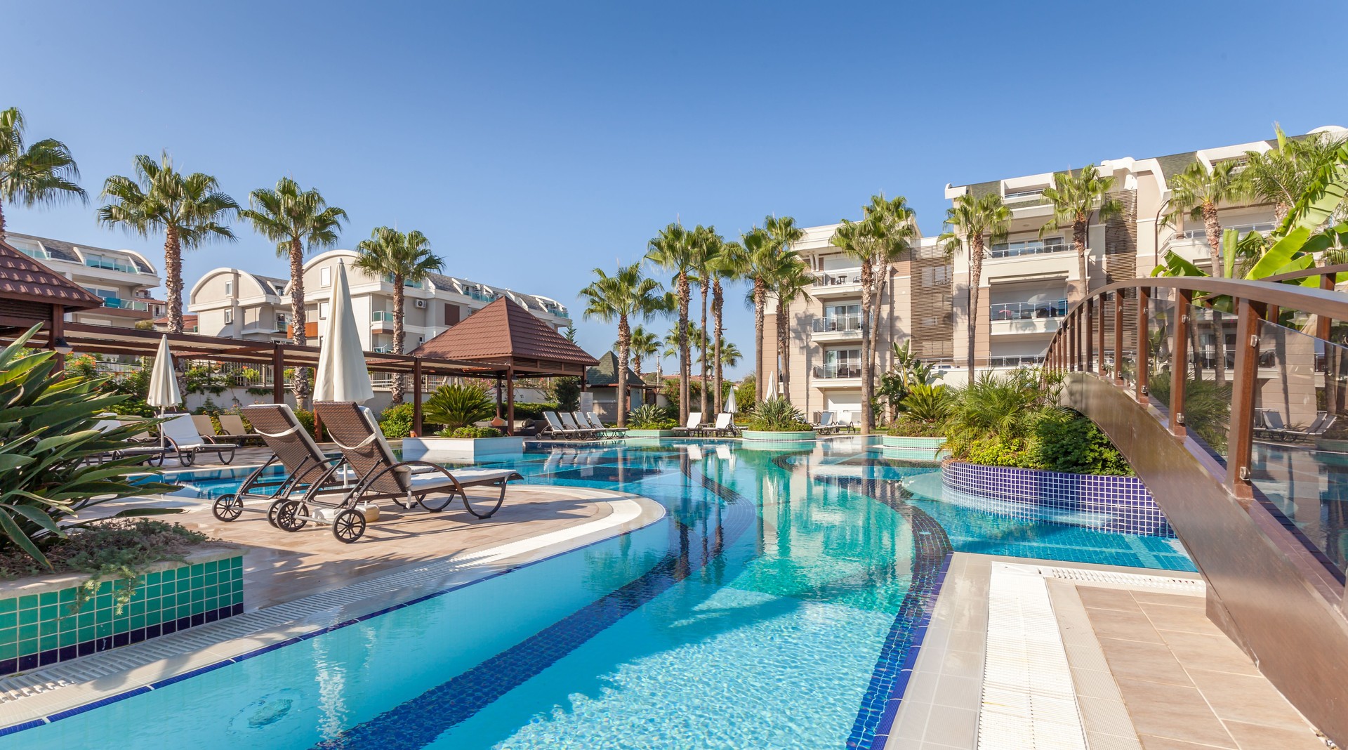 luxury Construction hotel  Swimming Pool